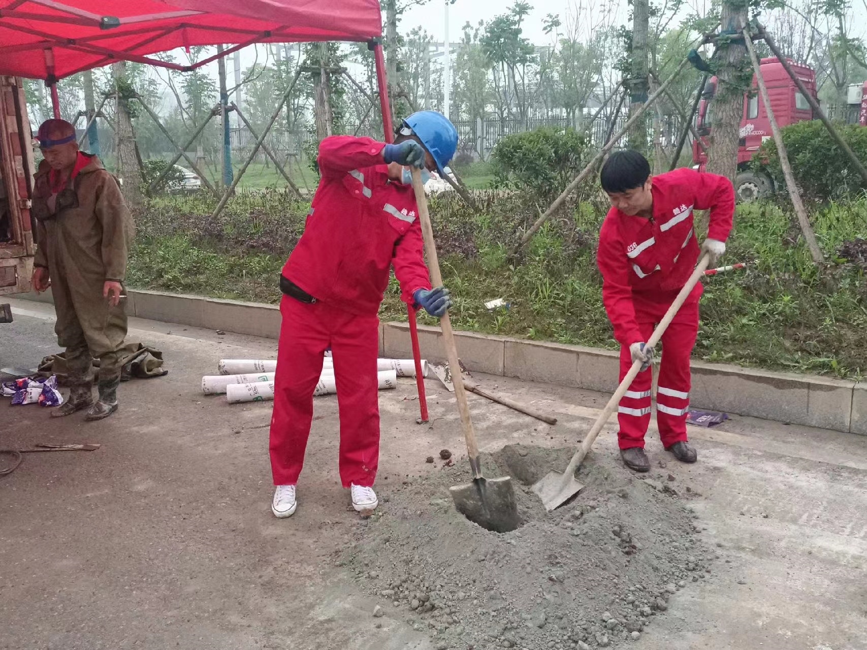 江阳管道疏通哪家好】及时进行市政管道清淤